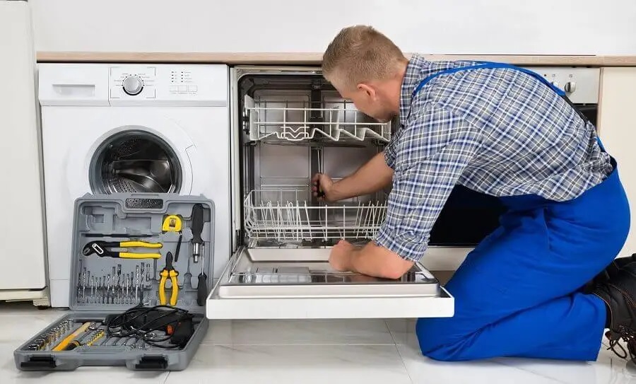 Beypazarı Gorenje servisi teknisyen ekibi beyaz eşya tamiri yaparken